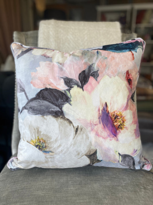 Rosa Orchid Cushion